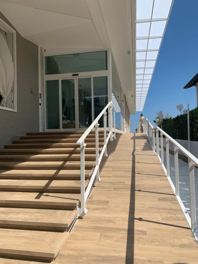 Hotel Universo Lido di Jesolo Exterior photo