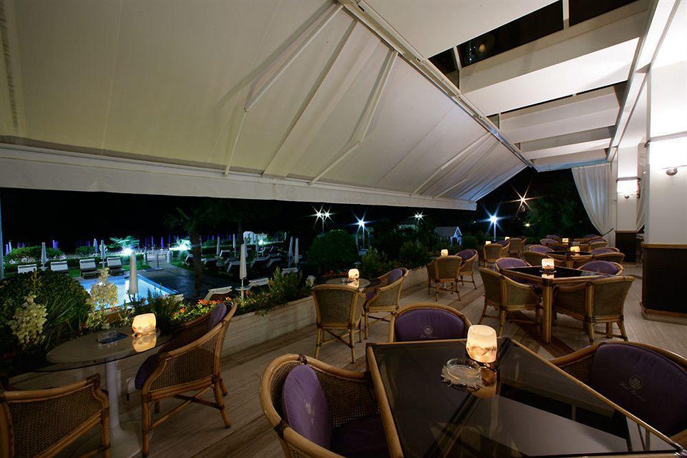 Hotel Universo Lido di Jesolo Exterior photo
